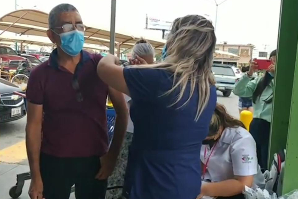 Inicia vacunación masiva en Monclova y Frontera