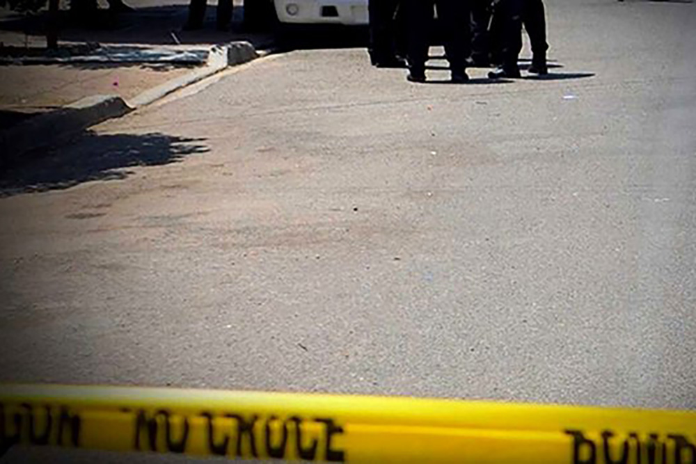 Jóvenes mueren calcinados tras chocar vehículo en el que viajaban en Sinaloa