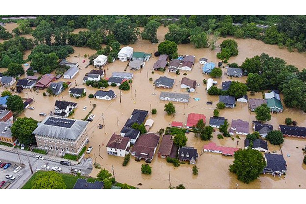 Suman 15 los fallecidos por inundaciones en Kentucky y Biden declara desastre mayor