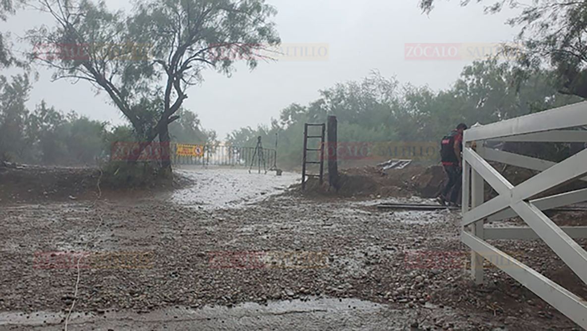Paran rescate de mineros en Sabinas por tormenta eléctrica y lluvia