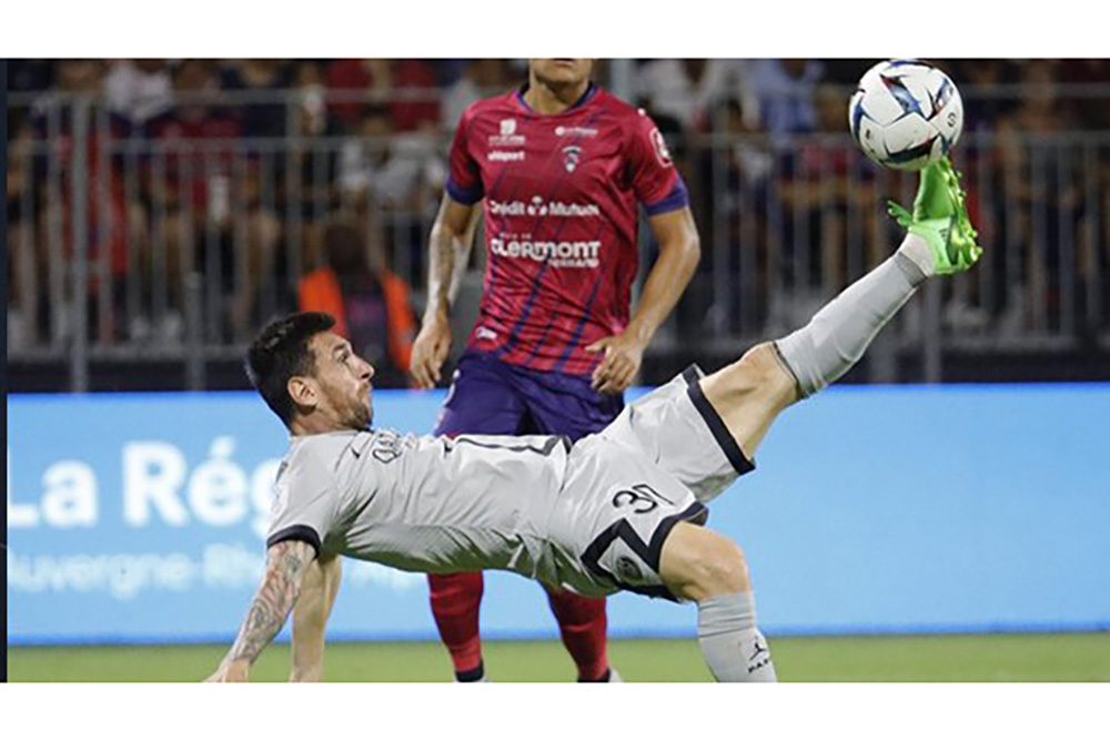 VIDEO: ¡Messi anota de chilena! El golazo de Leo en victoria del PSG