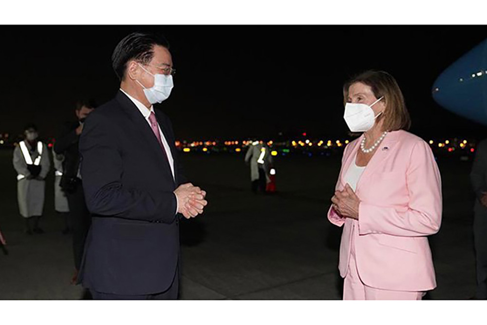Pelosi dice que su visita Taiwán es para apoyar a la isla ante las ‘amenazas’ de China