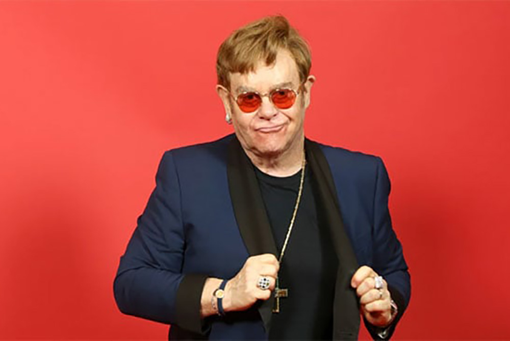 Se une a protesta por políticas de Elon Musk, Elton John se retira de Twitter