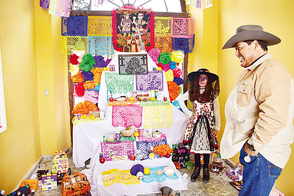 Fomentan escuelas tradiciones mexicanas