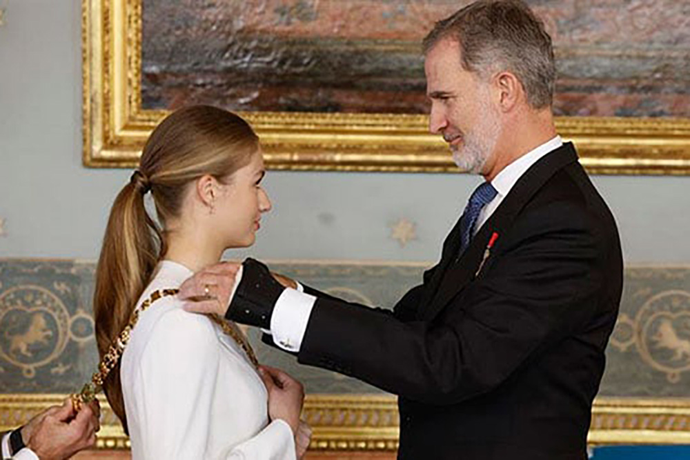 La princesa Leonor promete ‘una entrega sin condiciones’ como heredera del trono en España