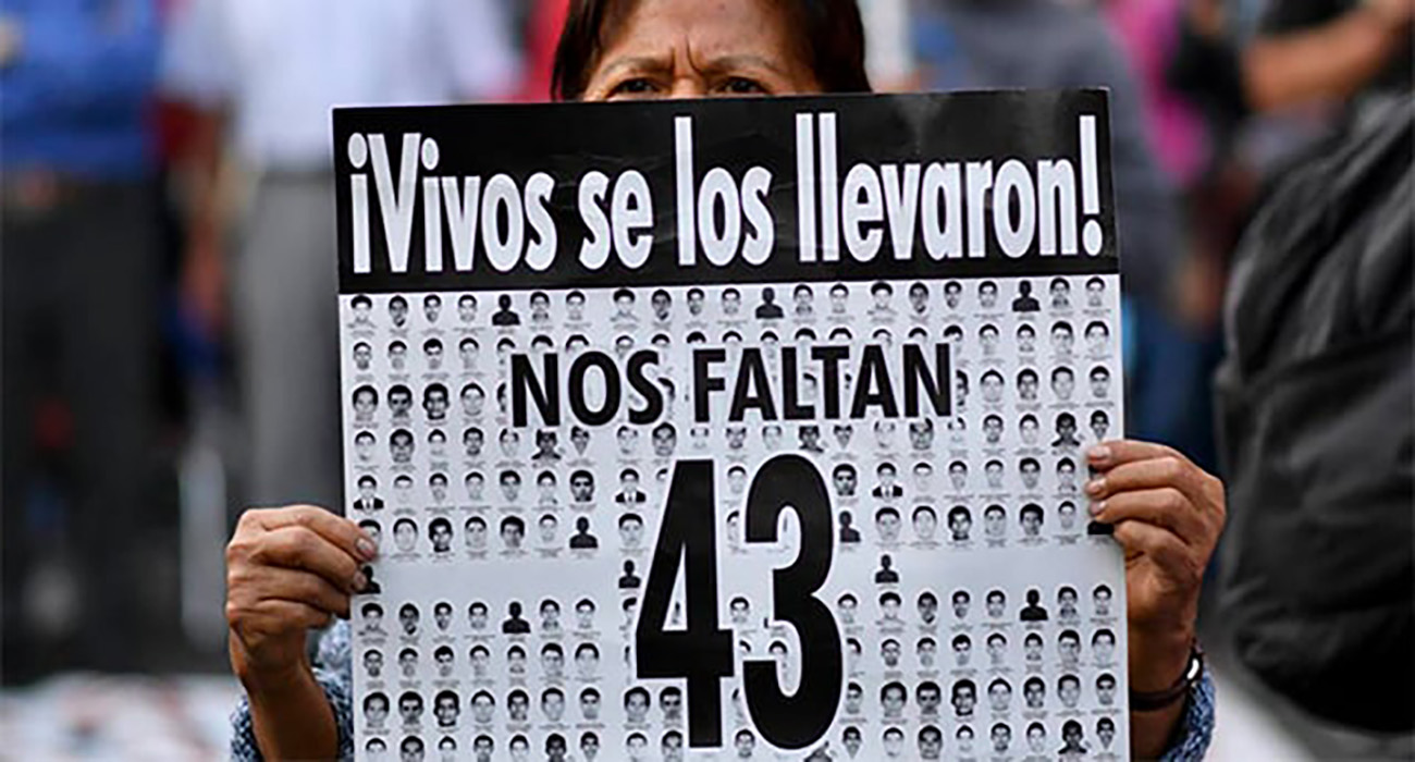 AMLO amaga con abrir nuevos expedientes contra más de 80 personas del caso Ayotzinapa