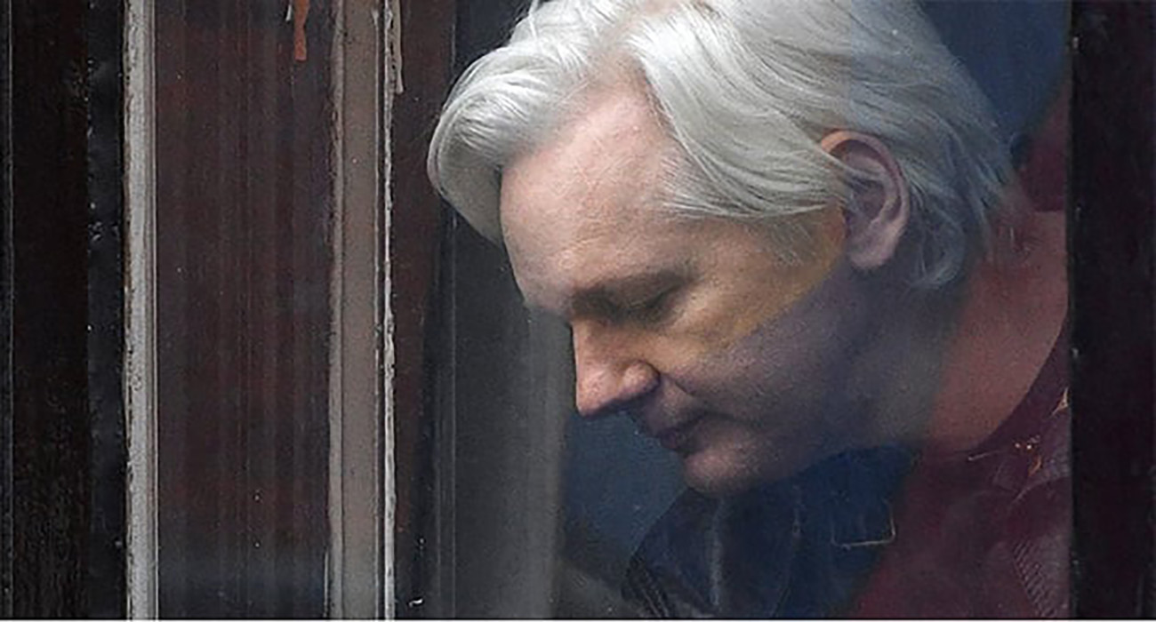 EU garantiza que Assange no sería condenado a muerte; proceso de extradición se reanudará el 20 de mayo