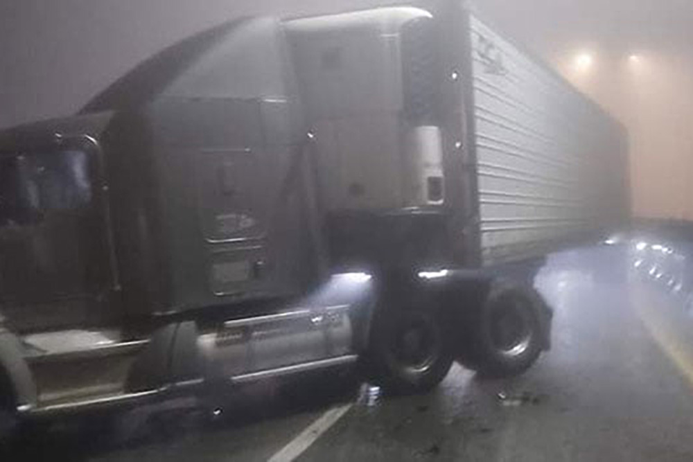 Cierran de nuevo la autopista Monterrey-Saltillo por otro accidente de tráiler