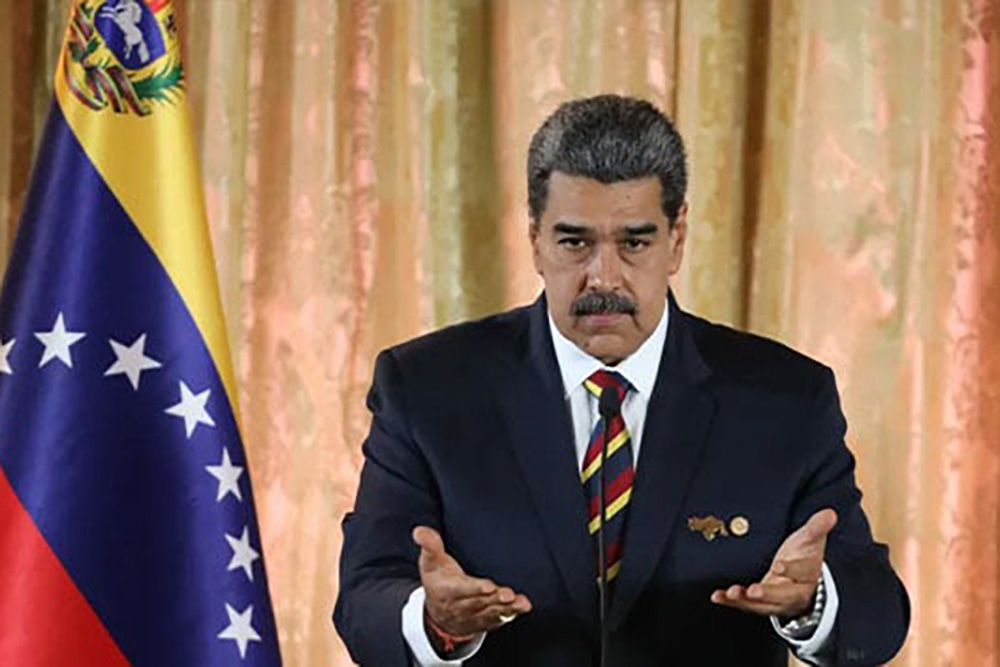Venezuela cierra embajadas en Ecuador en apoyo a México