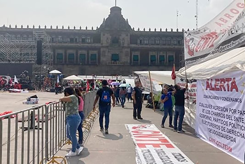 Se queda CNTE en Zócalo pese a pacto para reubicarse por cierre de campaña de Sheinbaum