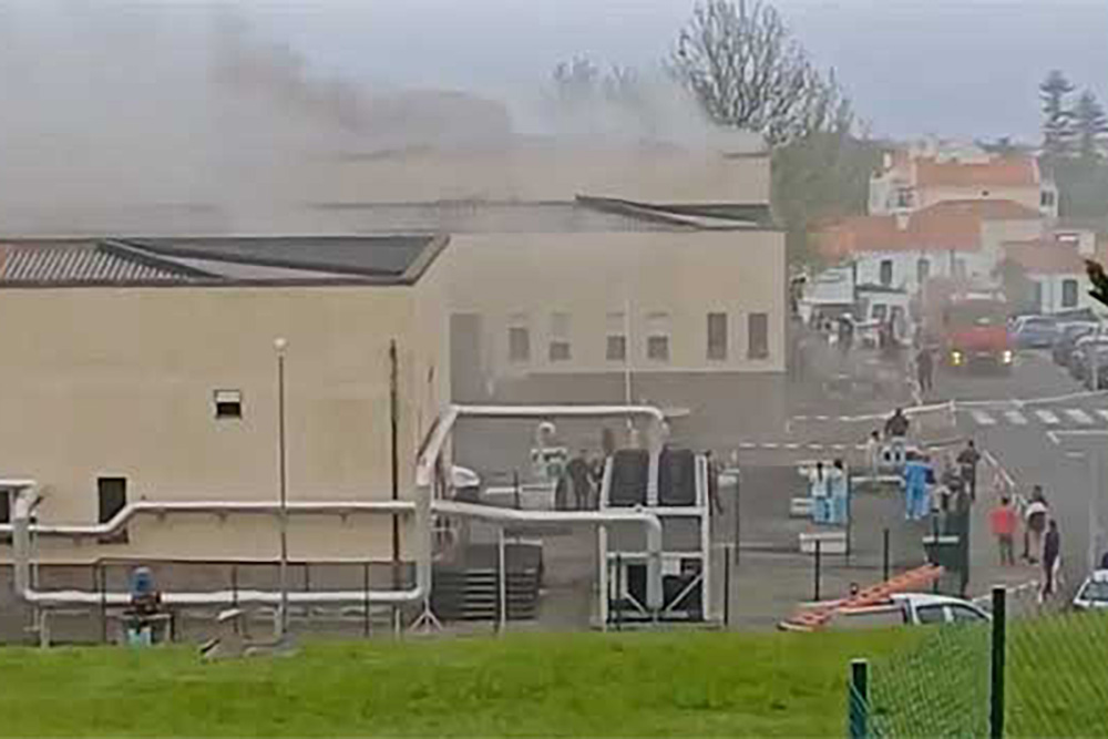 VIDEO: Se incendia hospital en las islas Azores; desalojan a pacientes
