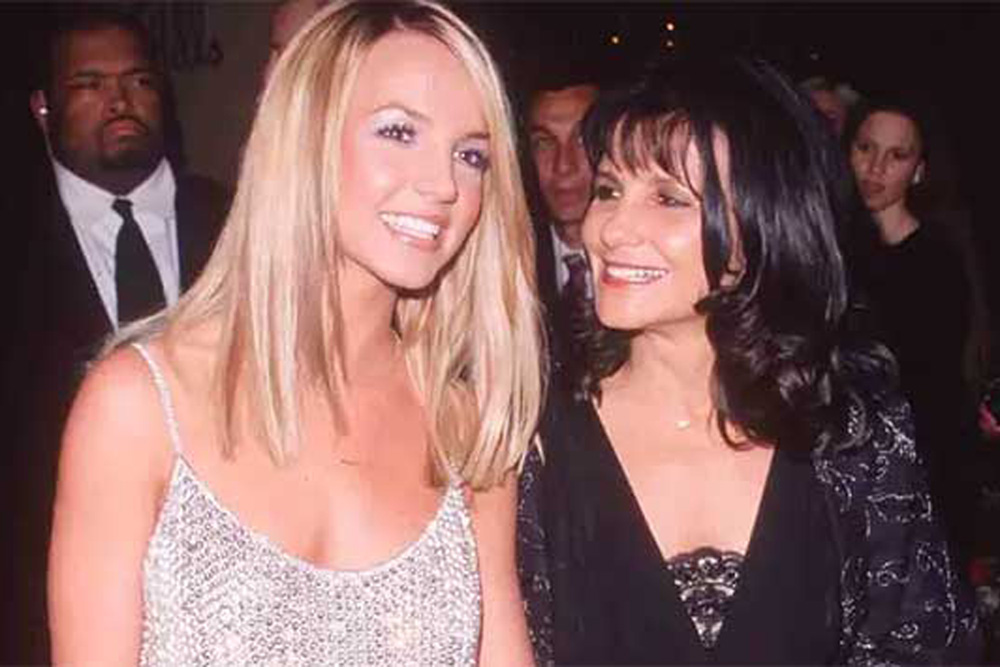 Mamá de Britney Spears acude a su ayuda tras escandaloso incidente en hotel