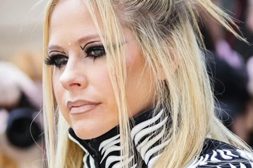 Avril Lavigne recibe el máximo honor de Canadá por su contribución artística