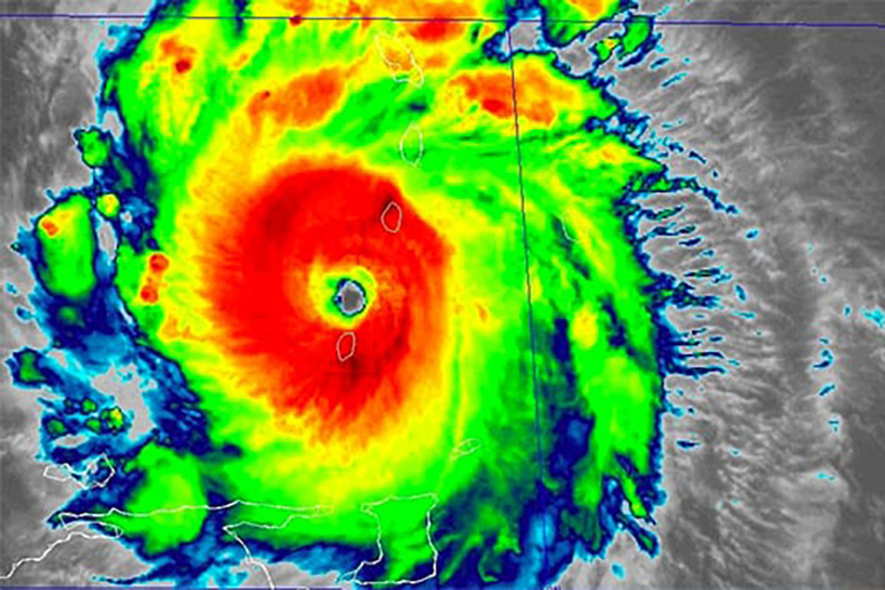 El ‘extremadamente peligroso’ huracán Beryl llega a las Islas de Barlovento