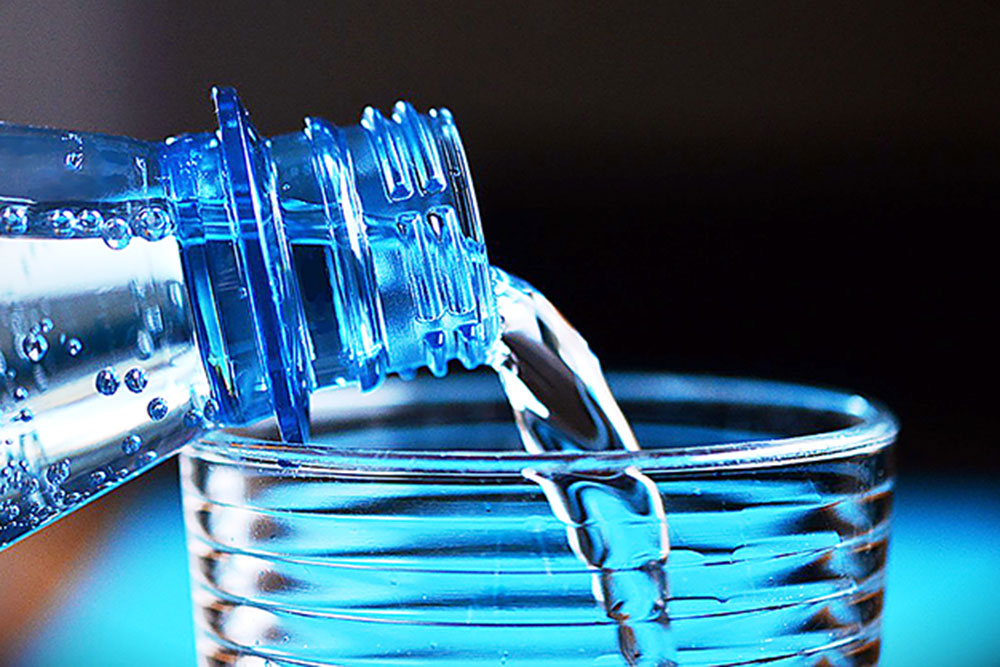 Buscan prevenir deshidratación en las empresas