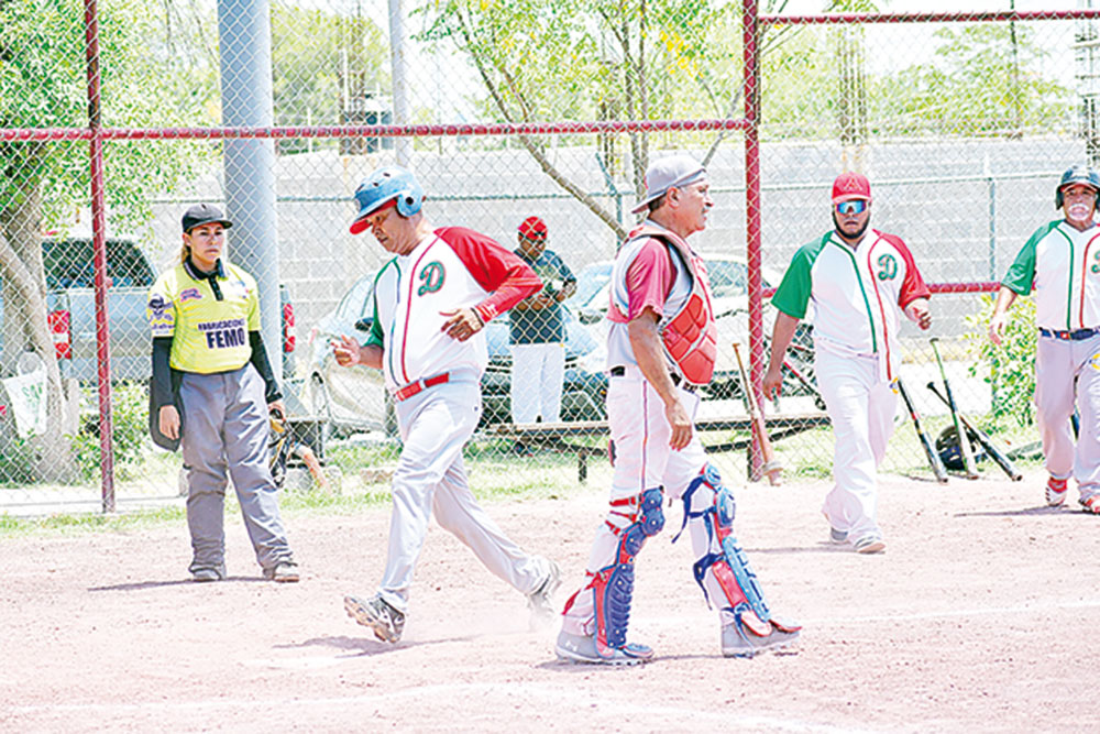 Aventajan Águilas en Semifinal