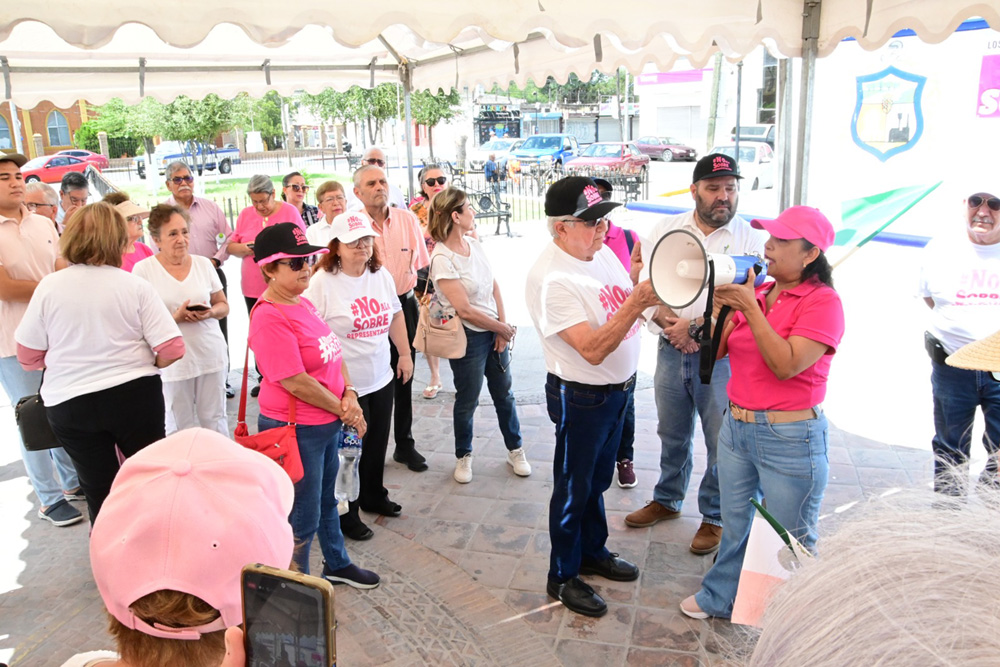 Asisten pocos a manifestación contra Sobrerrepresentación Legislativa