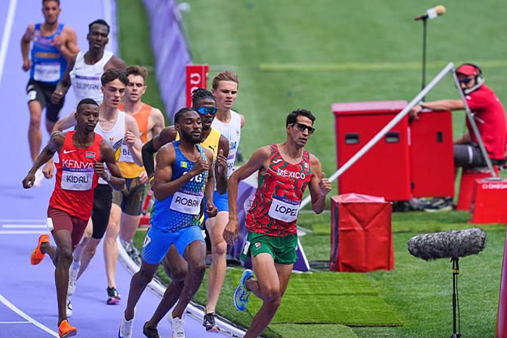 Mexicano Tonatiu López avanza a Semifinal como 1° en heat de repechaje de 800m