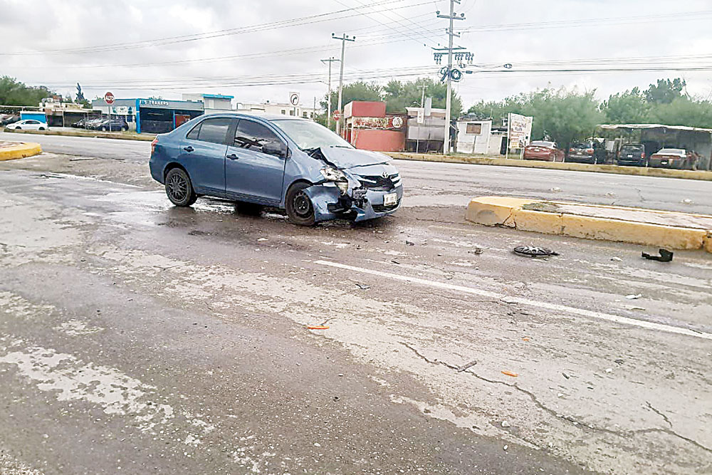 Se ‘vuela’ el alto y choca