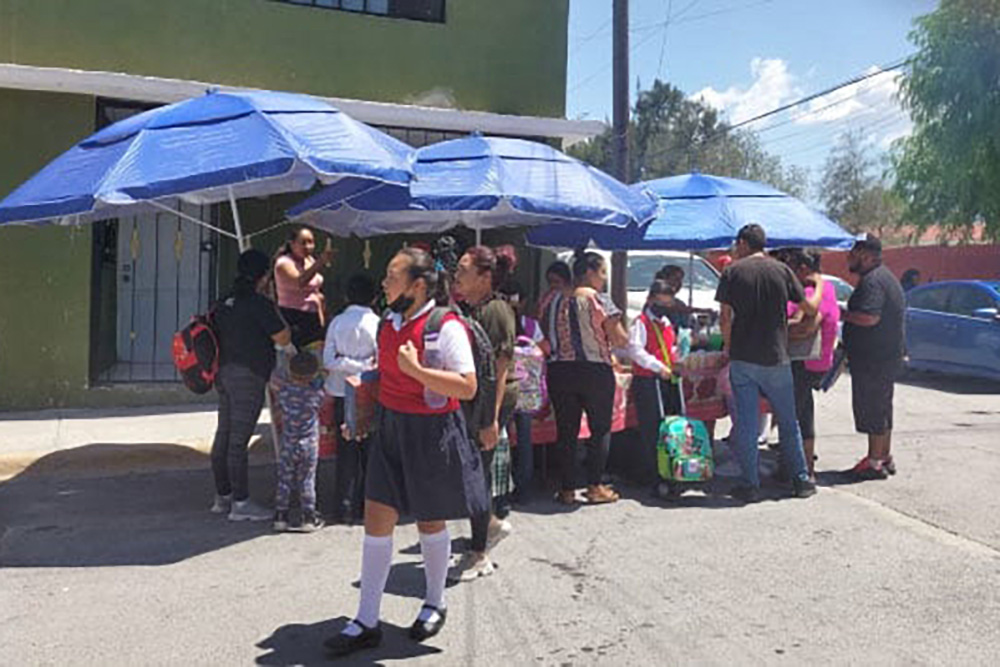 ¡Adiós a la comida chatarra en escuelas! Prohibirán venta de fritangas