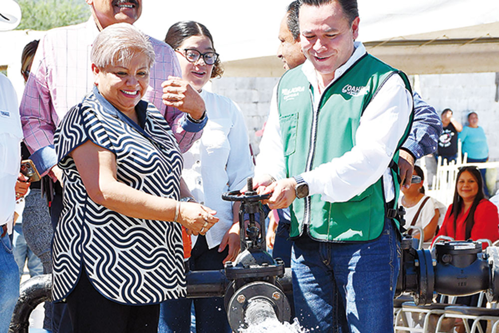 Entrega el Estado obras en Candela