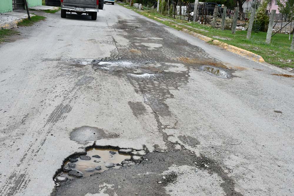 Exigen reparar calle del ejido San José del Águila