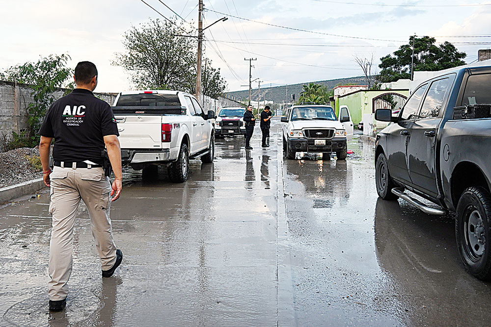 Desata persecución ladrón de camioneta