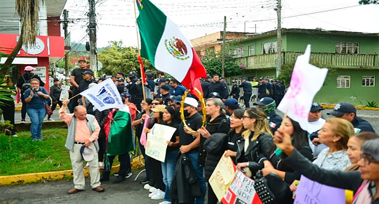 Protestas en Veracruz acusan de traidor a Miguel Ángel Yunes