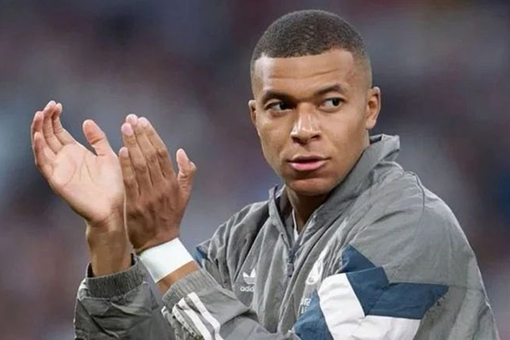 Kylian Mbappé sale a desmentir presunto acoso en un hotel de Estocolmo