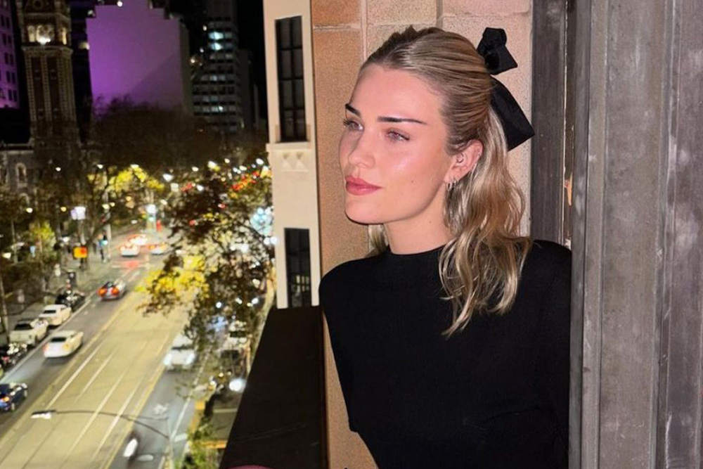 Muere modelo australiana Elise Hodder de 24 años tras ser atropellada